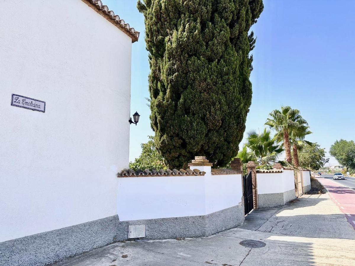 Encantador Cortijo La Emiliana A 5 Minutos Del Centro Churriana de la Vega Exterior photo